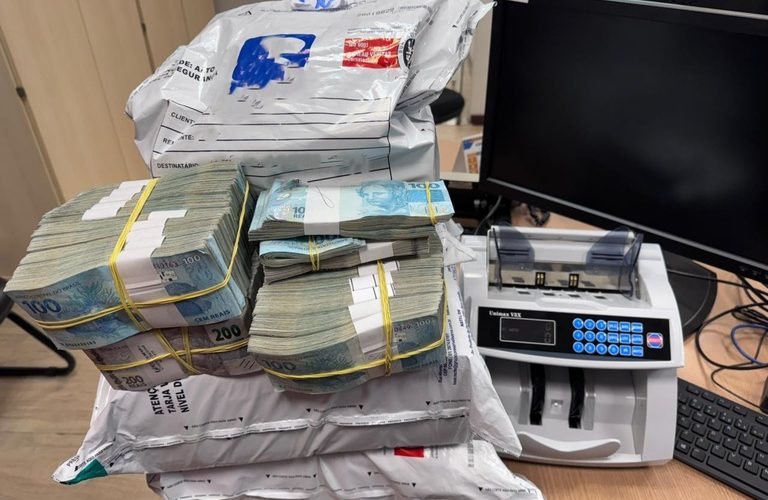 Assessor de deputado federal e marilienses são presos com R$ 2,7 milhões em Recife