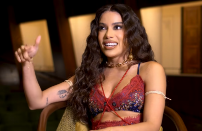Anitta revela desafios para encontrar um homem leitor e provoca mulheres: “Estamos sempre por aí