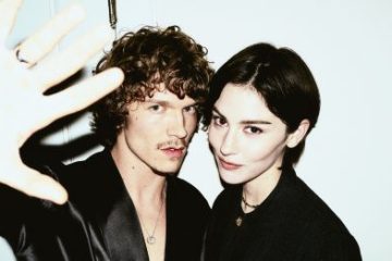 Gracie Abrams e Connor Storrie podem formar par romântico em novo filme da A24