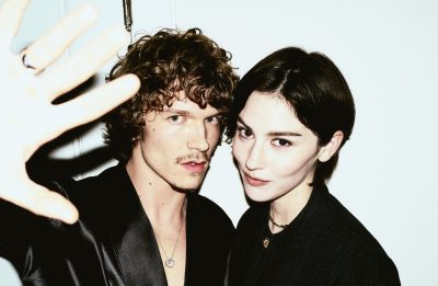 Gracie Abrams e Connor Storrie podem formar par romântico em novo filme da A24