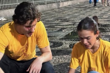 Bruna Marquezine e Shawn Mendes promovem doação de refeições em evento beneficente no Rio de Janeiro