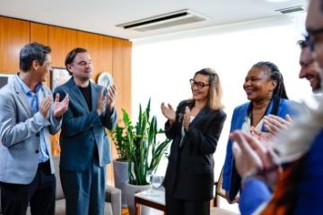Leonardo DiCaprio encontra Janja em Brasília para discutir ações climáticas e conservação ambiental