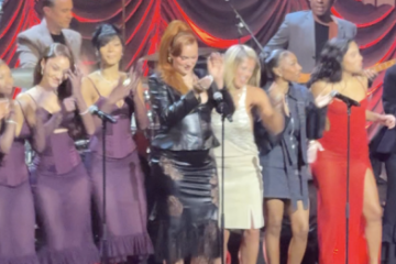 Artistas como Jorja Smith, FLO e Corinne Bailey Rae homenageiam os 20 anos de “Back to Black” em espetáculo inesquecível